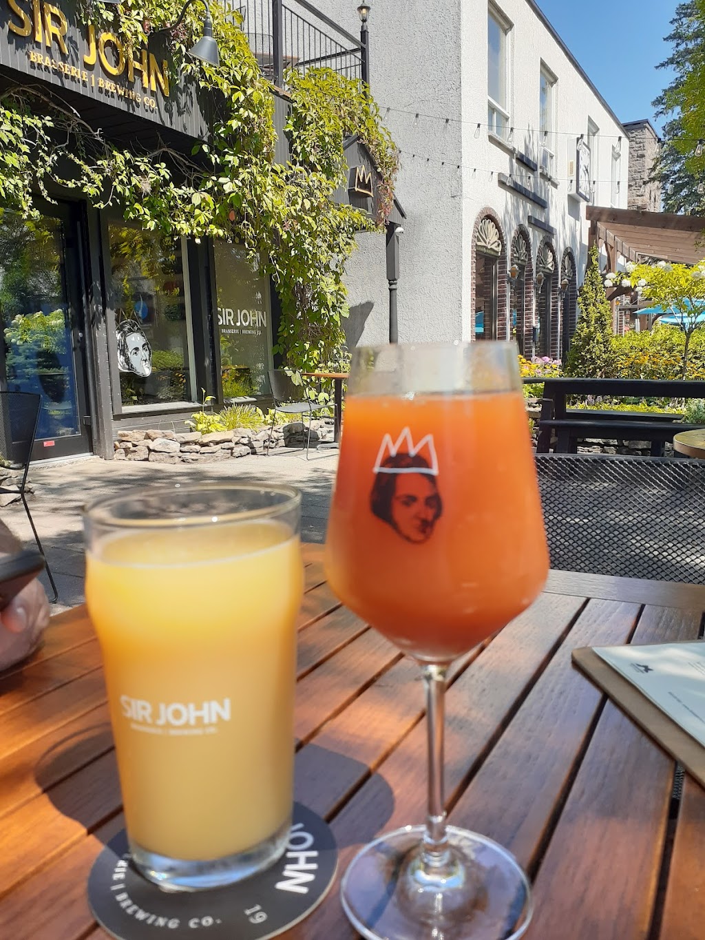 Sir John Brewing co. | 455 Rue Principale, Lachute, QC J8H 1Y4, Canada | Phone: (450) 409-1618
