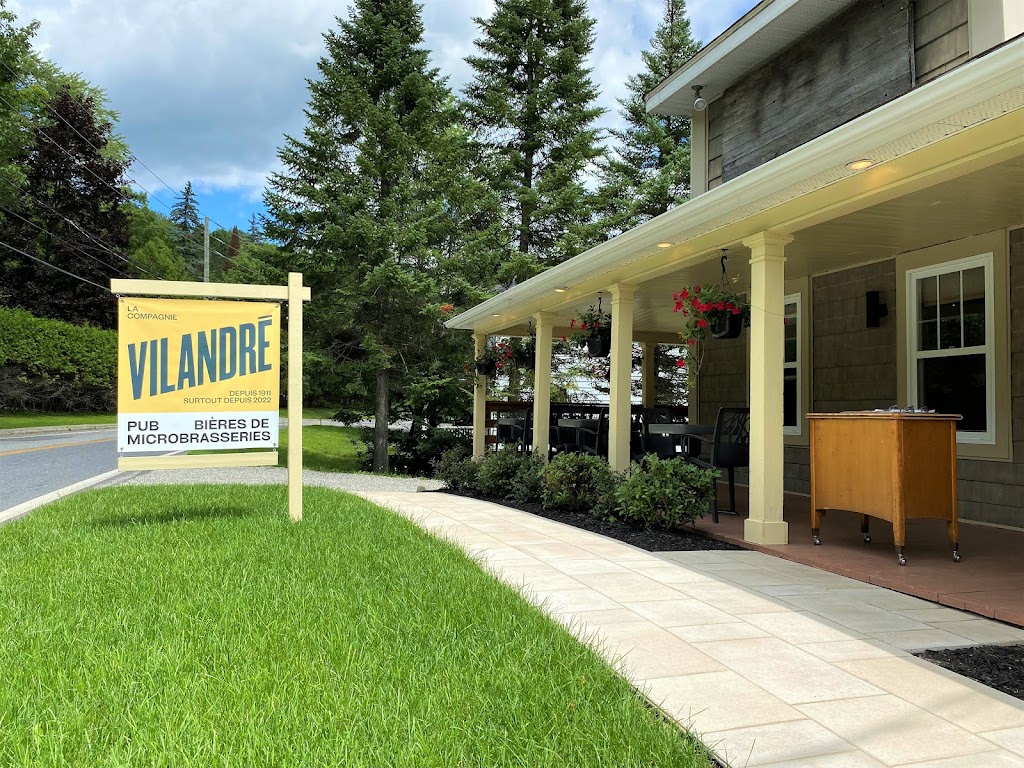 Pub de La Cie Vilandré | 3050 Ch. Capelton, North Hatley, QC J0B 2C0, Canada | Phone: (819) 794-0125