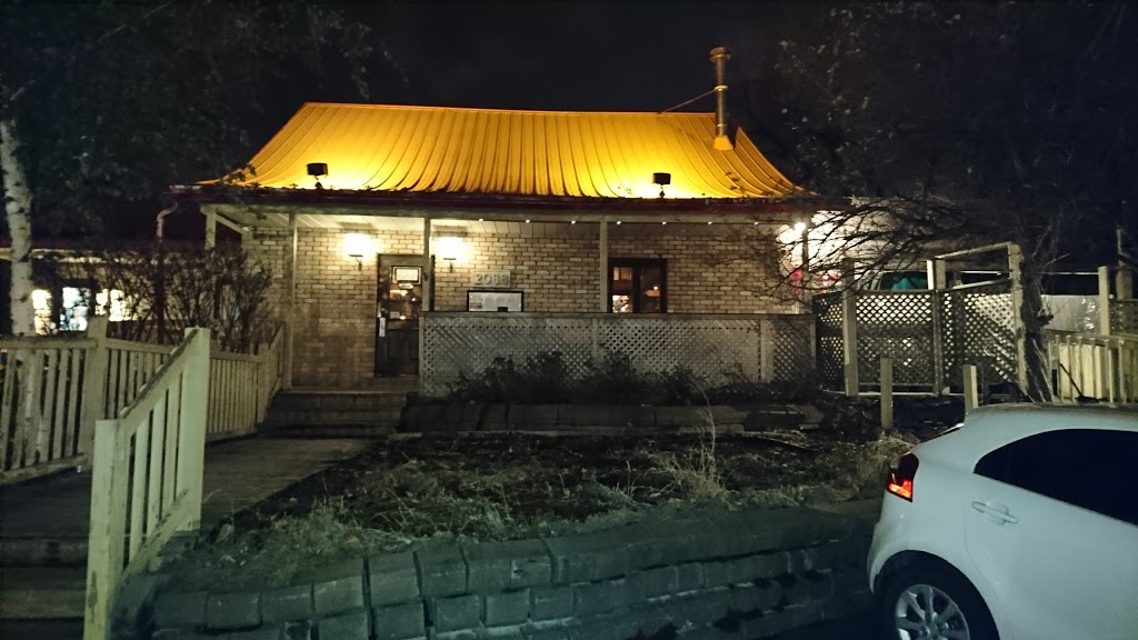 Bistro Des Bières Belges | 2088 Rue Montcalm, Saint-Hubert, QC J4T 2E2, Canada | Phone: (450) 465-0669