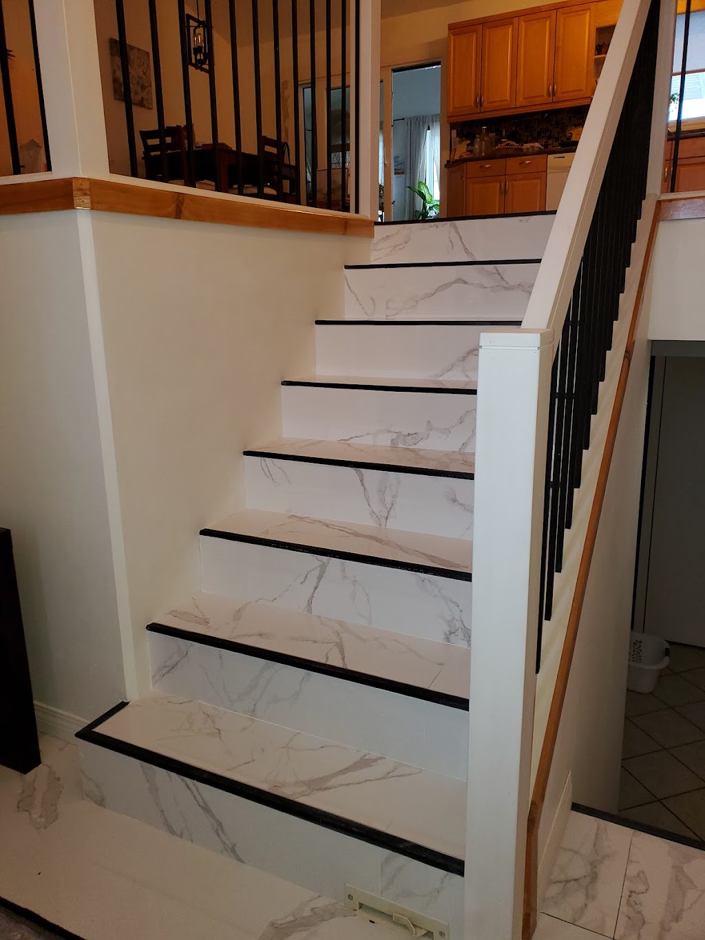 DV flooring inc | 320 Davids Bay, Mitchell, MB R5G 2M6, Canada | Phone: (204) 299-8430
