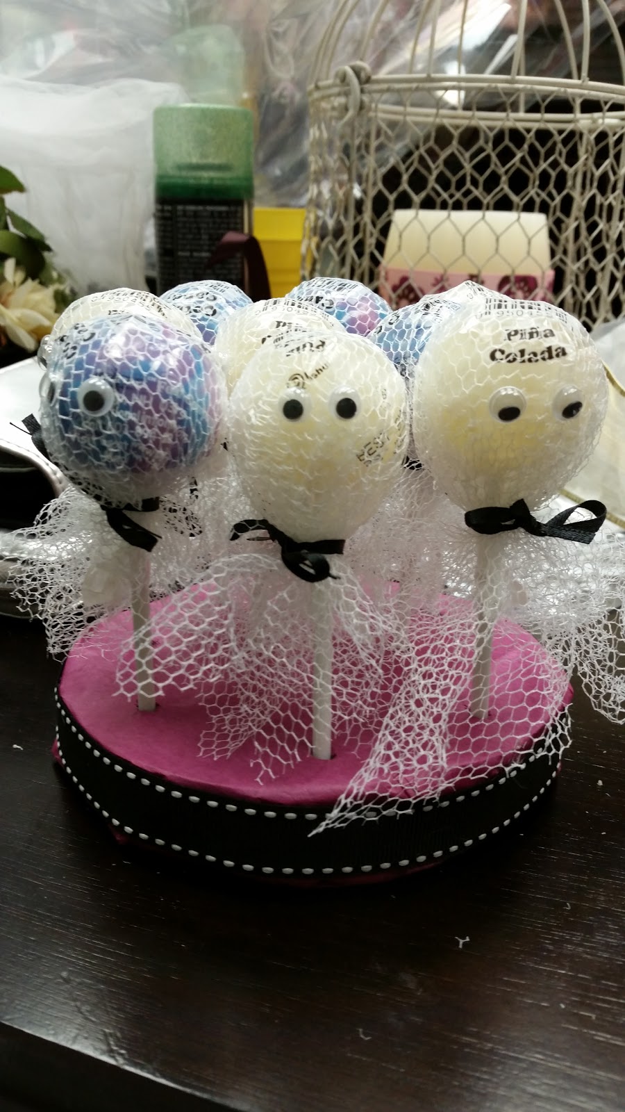 Perfect Sentiments Gift Baskets | 823 Alverstone St, Winnipeg, MB R3E 2H3, Canada | Phone: (204) 292-9599