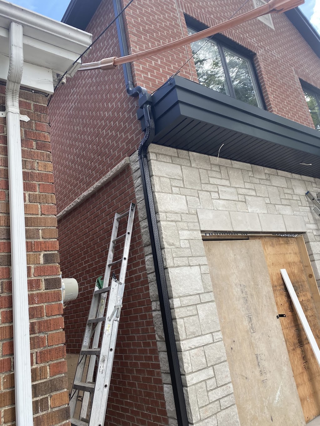 GuttersUp | 7676 Leslie Rd W, Puslinch, ON N0B 2J0, Canada | Phone: (647) 761-0208