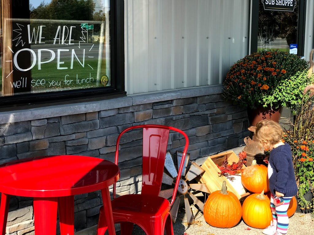 Farmers Daughters Sub Shoppe | 1325 Old Highway 2 Unit 1, Belleville, ON K8N 4Z2, Canada | Phone: (613) 779-5720