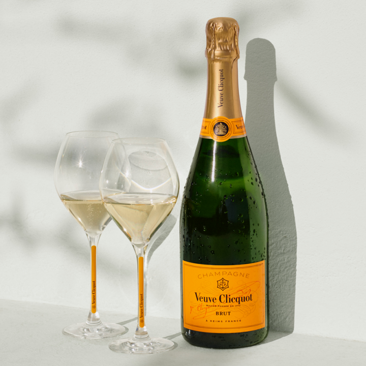 Tag Liquor Store Online Delivery | 19055 34A Ave, Surrey, BC V3Z 0P6, Canada | Phone: (604) 427-4004