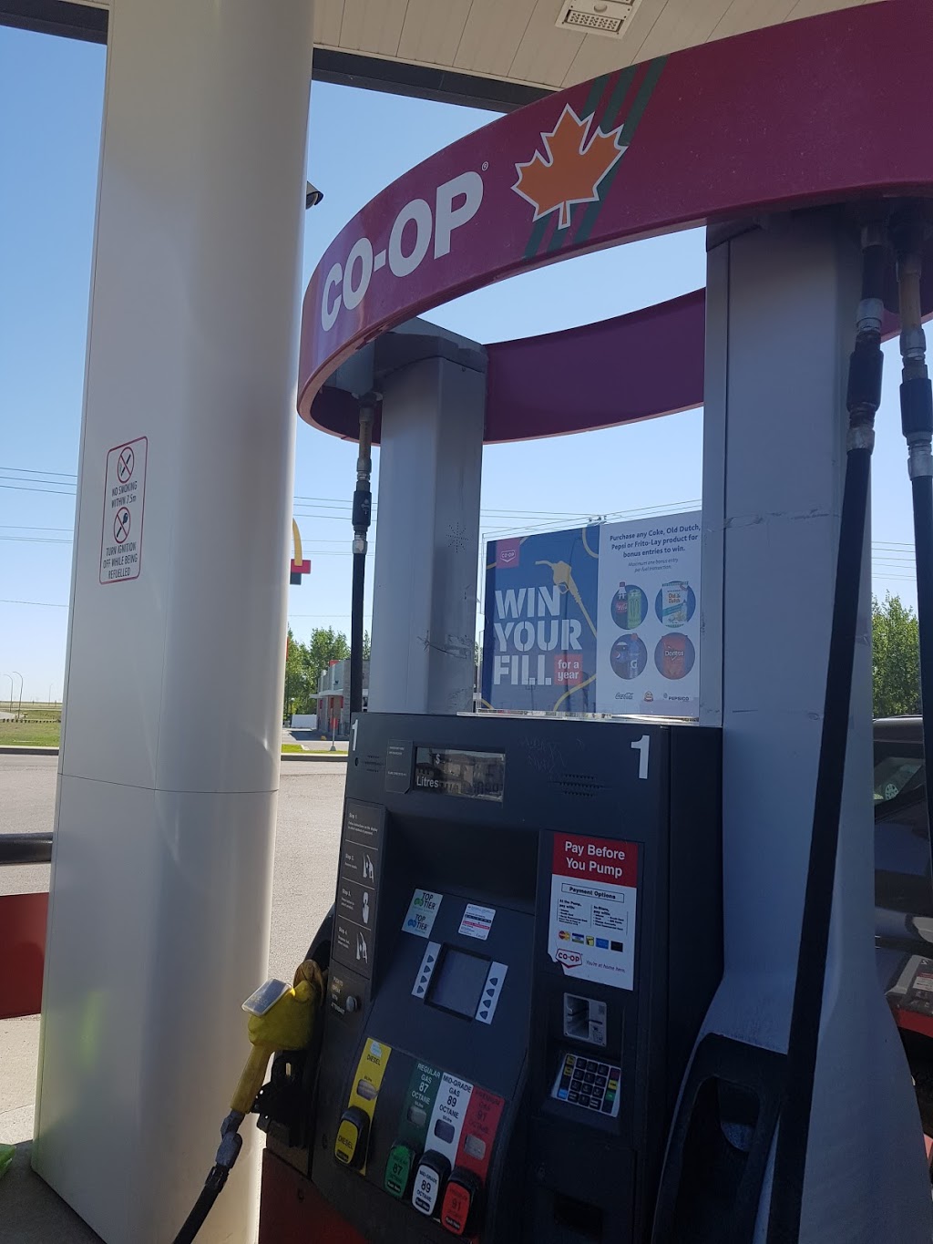 Co-op Gas Bar | 1592 9 Ave NE, Moose Jaw, SK S6J 0A9, Canada | Phone: (306) 693-1928