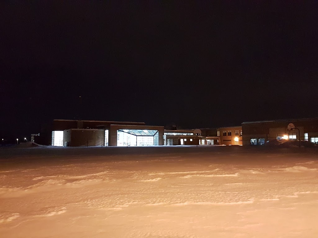 Complexe Aquatique-Varennes | 131 Chemin du Petit-Bois, Varennes, QC J3X 1P7, Canada | Phone: (450) 929-2782