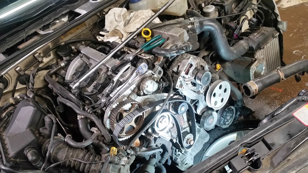 DIY Garage | 2678 Mac St, Gloucester, ON K1V 8V1, Canada | Phone: (343) 999-3494