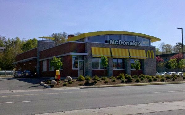 McDonalds | 517 Sackville Dr, Lower Sackville, NS B4C 2S1, Canada | Phone: (902) 865-4823