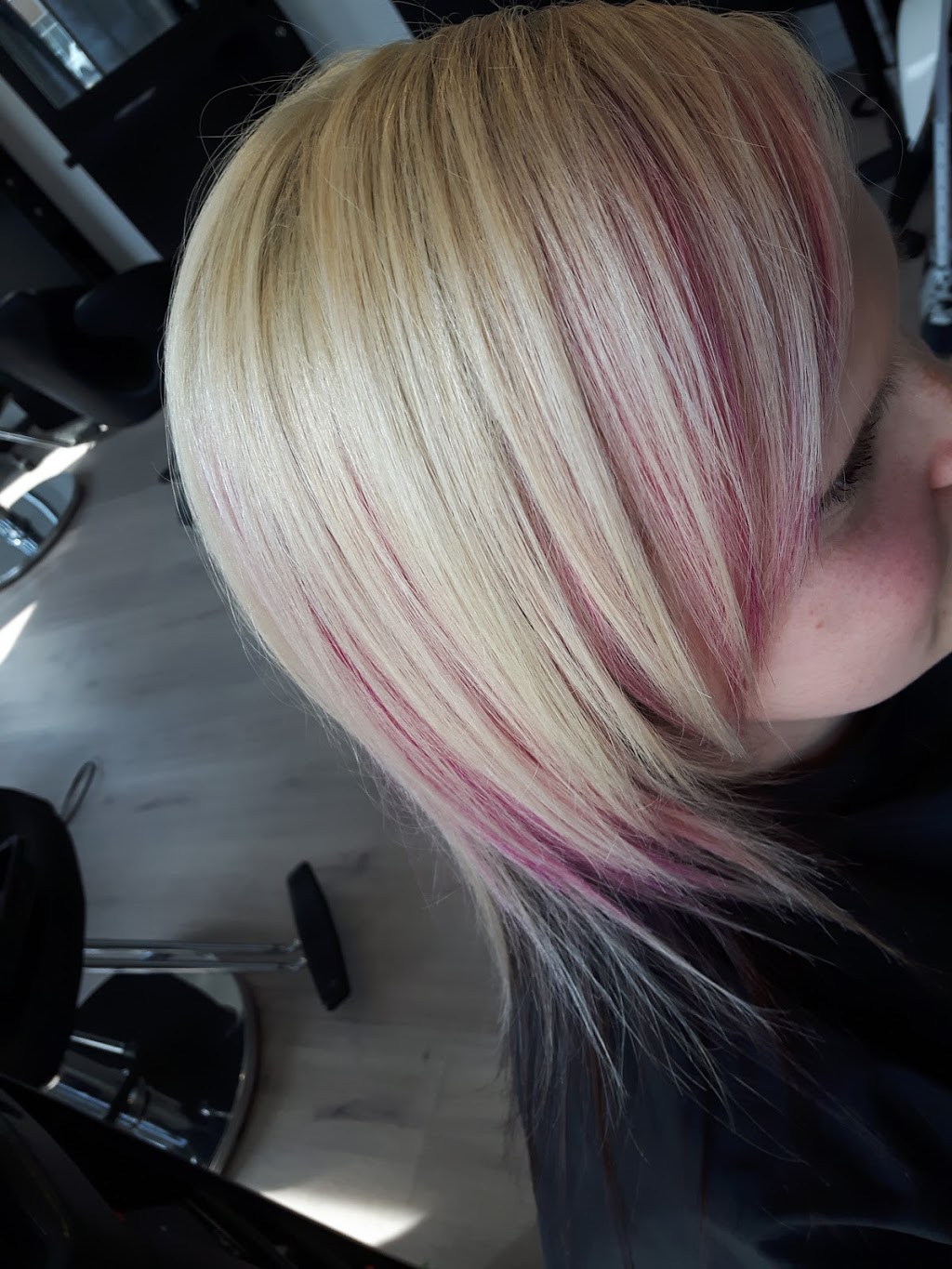 Coiffure Touch | 92 Rue Jacques-Cartier S, Saint-Jean-sur-Richelieu, QC J3B 6S3, Canada | Phone: (450) 895-5622