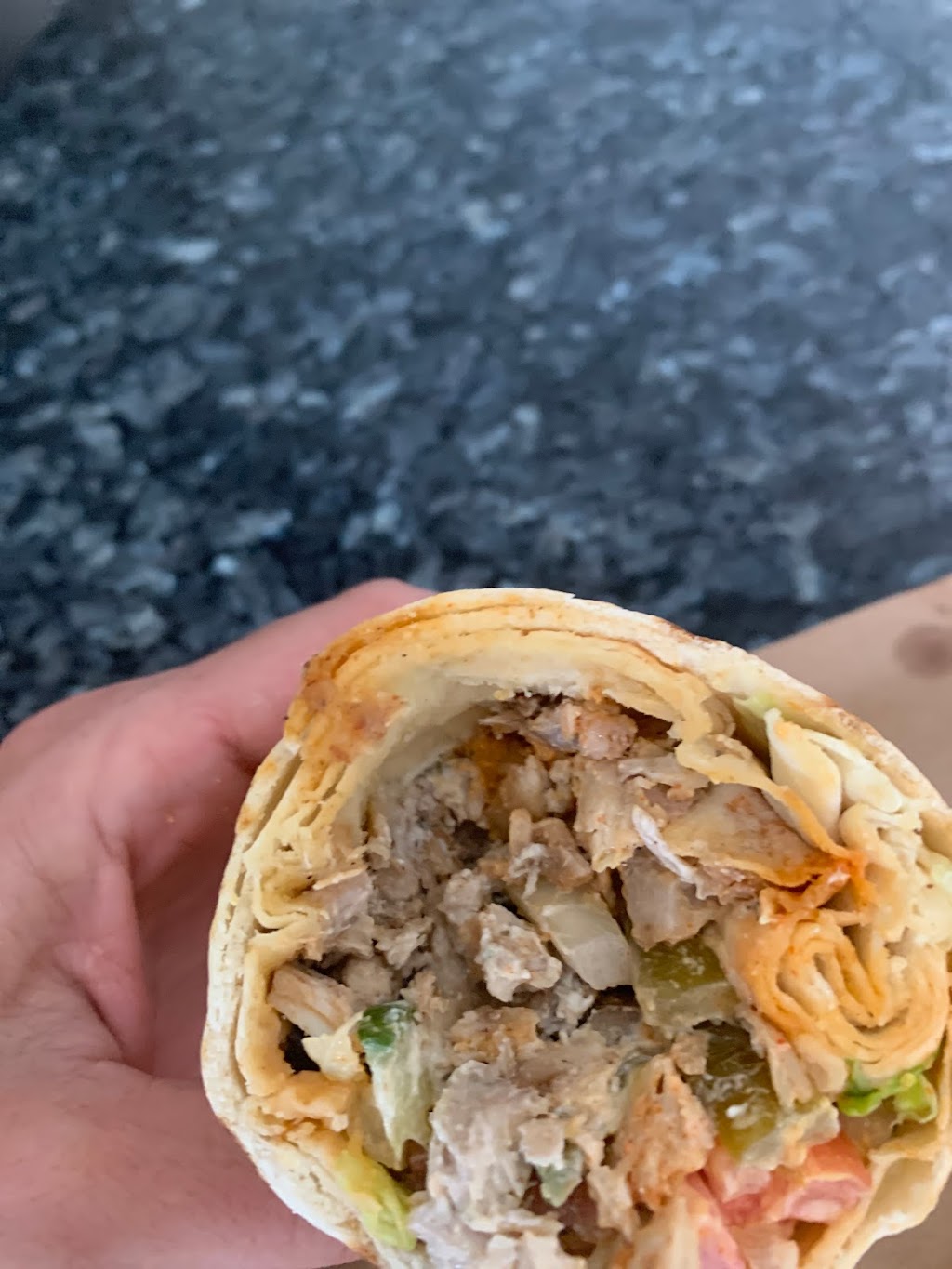 Lazeez Shawarma | 482 Dundas St W, Oakville, ON L6H 6Y3, Canada | Phone: (905) 257-7373