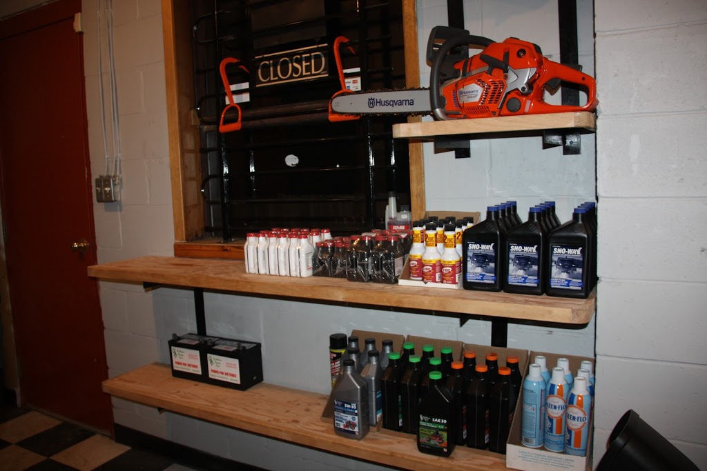 Toll Small Engines | 5389 Bank St Unit 1, Gloucester, ON K1X 1H1, Canada | Phone: (613) 822-0695