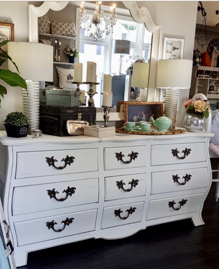 Griffin Vintage Furniture & Gifts | 7 Griffin St, Waterdown, ON L0H 2R0, Canada | Phone: (905) 689-9799