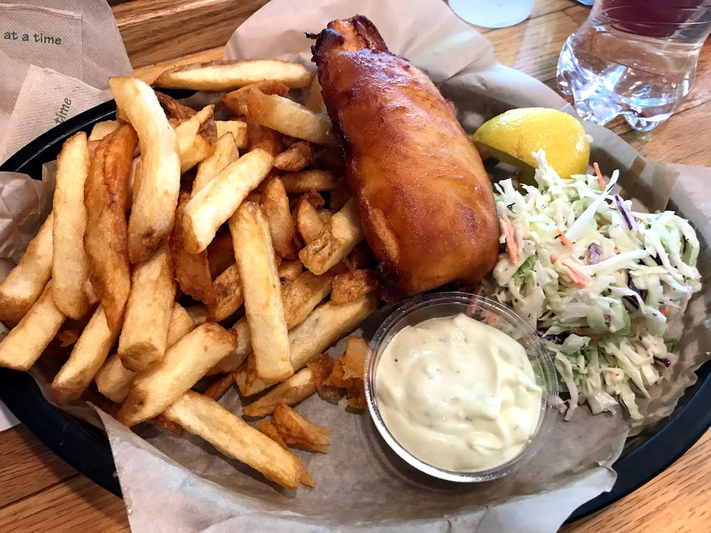 Willows Galley | 2559 Estevan Ave, Victoria, BC V8R 2S8, Canada | Phone: (250) 598-2711