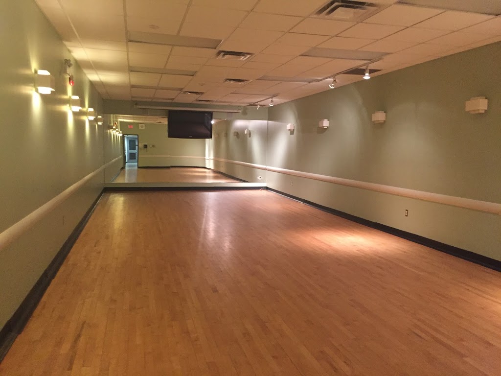 Swansea Town Hall | 95 Lavinia Ave, Toronto, ON M6S 3H9, Canada | Phone: (416) 392-1954