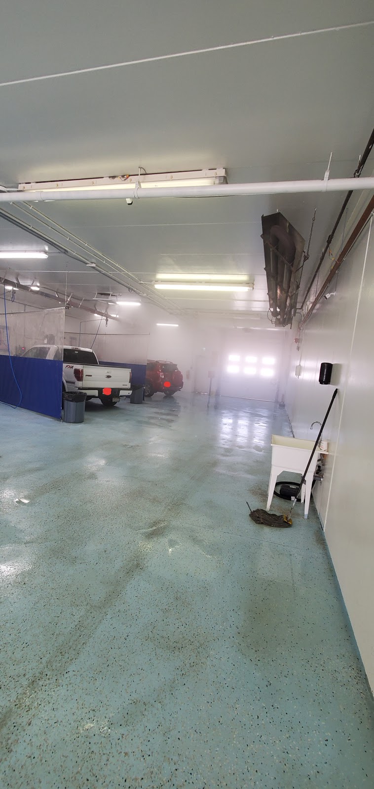 Logan Esso , Chesters, Laundromat & Car Wash | 1539 Logan Ave, Winnipeg, MB R3E 3N6, Canada | Phone: (204) 306-8777