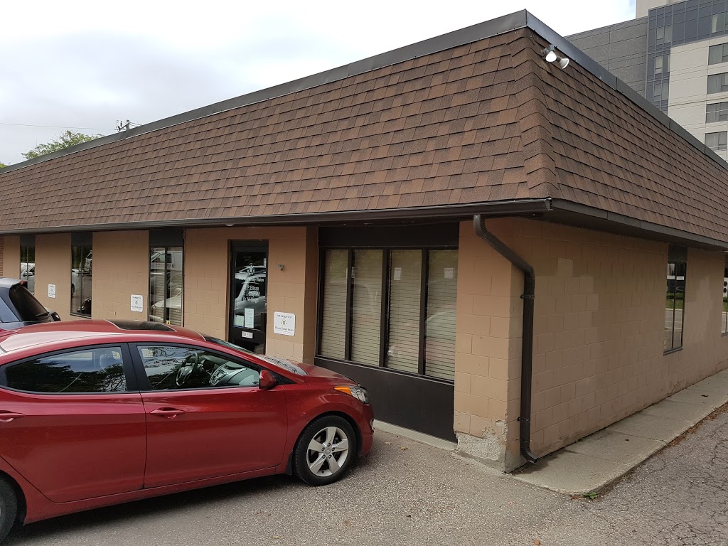 Pierce Family Vision | 107 Erb St W, Waterloo, ON N2L 1T4, Canada | Phone: (519) 886-4170