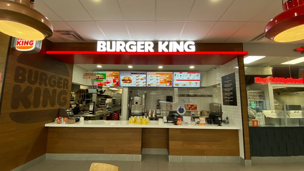Burger King | 49 Hinshaw Dr, Sylvan Lake, AB T4S 0K5, Canada | Phone: (403) 887-2959