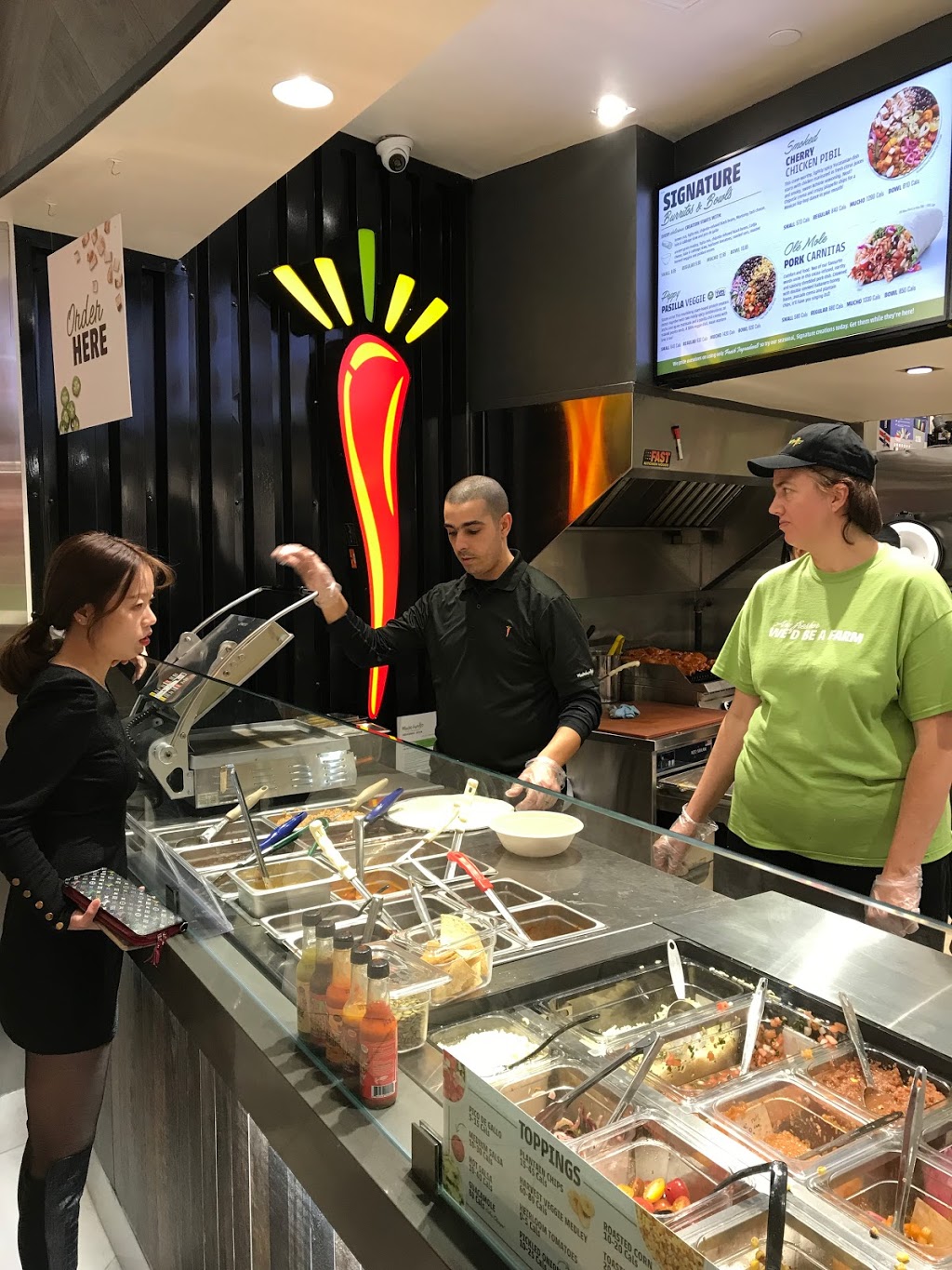 Mucho Burrito Fresh Mexican Grill | Pen Centre, 221 Glendale Ave, St. Catharines, ON L2T 2K9, Canada | Phone: (905) 684-7237