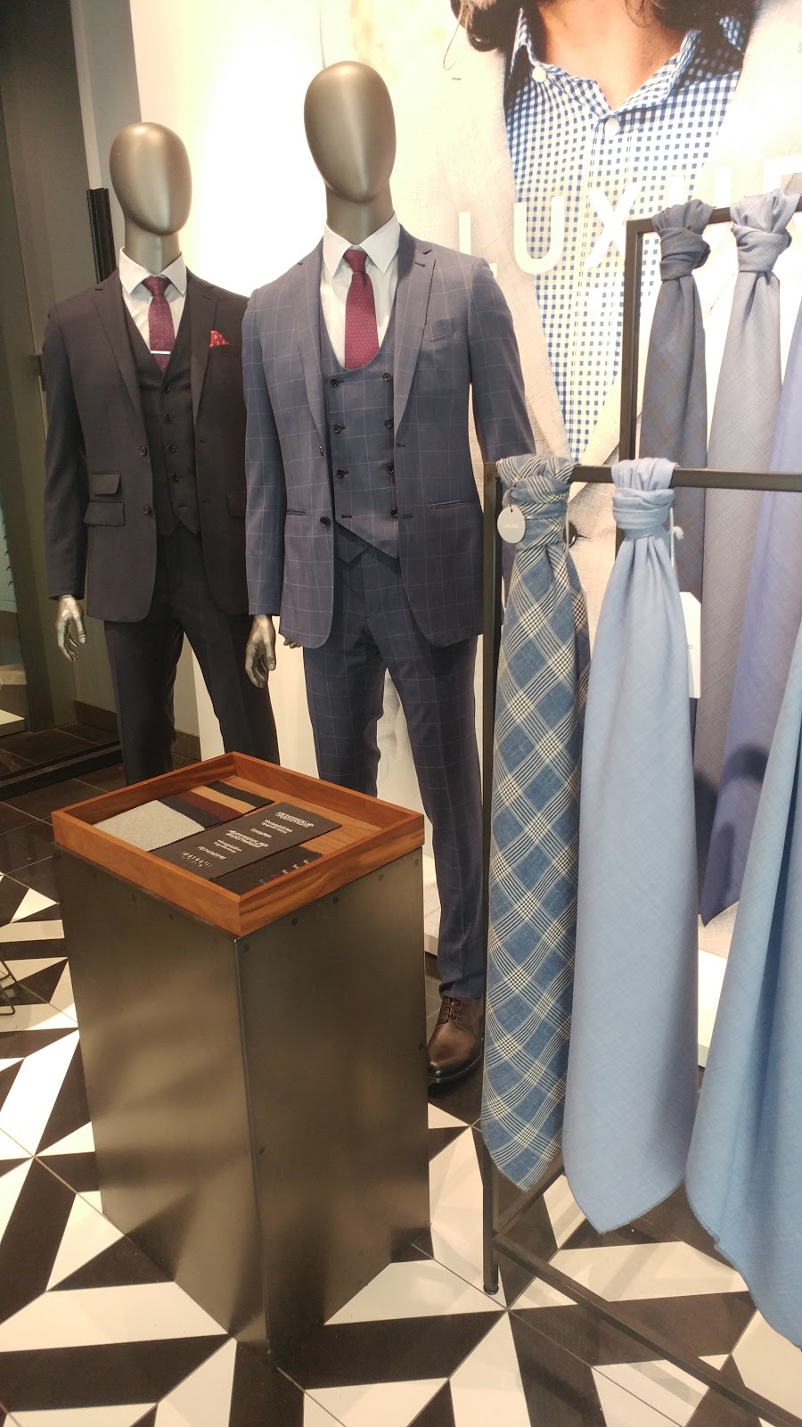 Indochino | 8882 170 St NW #2350, Edmonton, AB T5T 3J7, Canada | Phone: (780) 487-4545