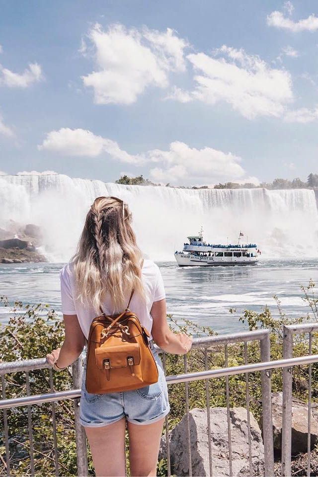 Niagara Falls tour company Canada | 6039 Fallsview Blvd Suite#110, Niagara Falls, ON L2G 3V6, Canada | Phone: (877) 581-6555