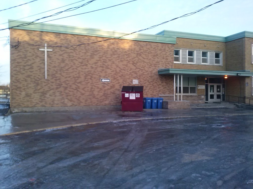 Marguerite Bourgeoys School | 3 Avenue Sainte-Anne, Pointe-Claire, QC H9S 4P6, Canada | Phone: (514) 855-4236