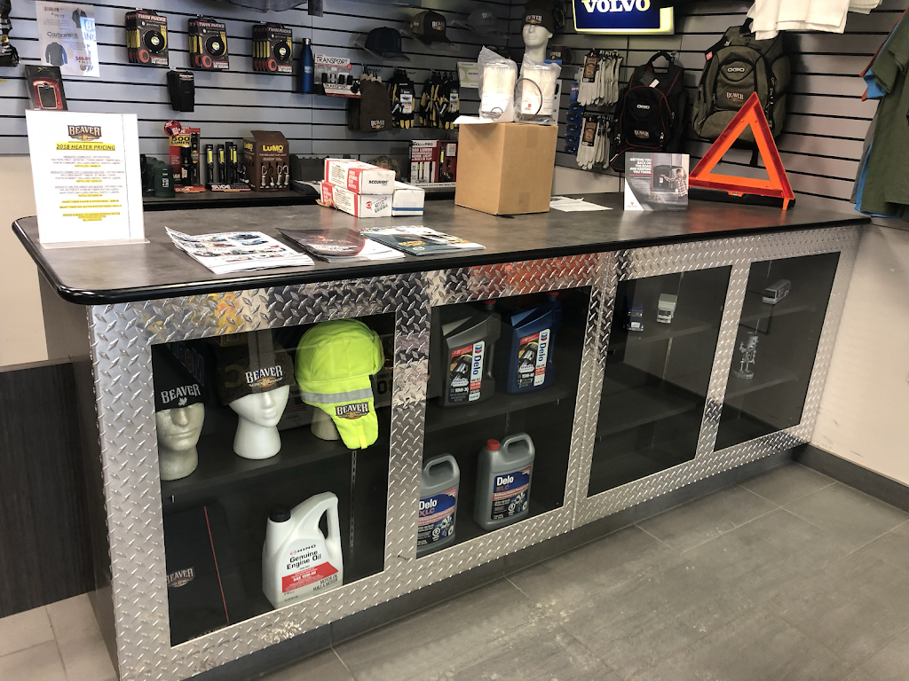 Beaver Truck Centre | 33 Oak Point Hwy, Winnipeg, MB R2R 0T8, Canada | Phone: (204) 632-9100