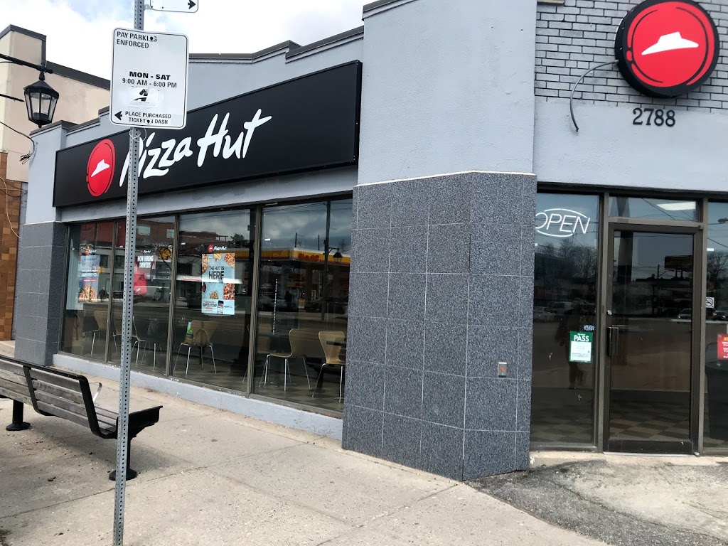 Pizza Hut | 2788 Lake Shore Blvd W, Etobicoke, ON M8V 1H5, Canada | Phone: (647) 358-5911