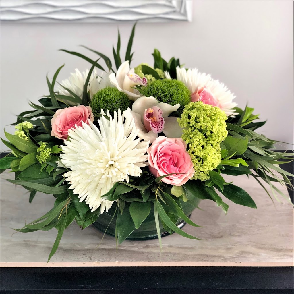 Floral Designs by Lee - All Occasions | 215 Rutland Rd N, Kelowna, BC V1X 3B1, Canada | Phone: (250) 718-1155