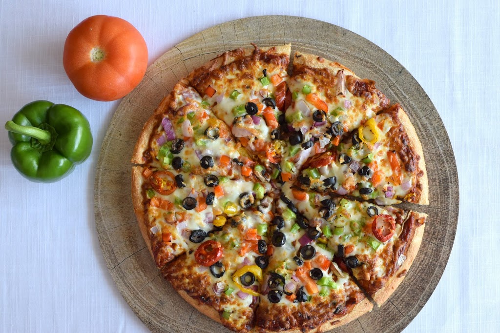 Blackpepper Pizza Inc | 702 22 St W, Saskatoon, SK S7M 0R5, Canada | Phone: (306) 952-3777