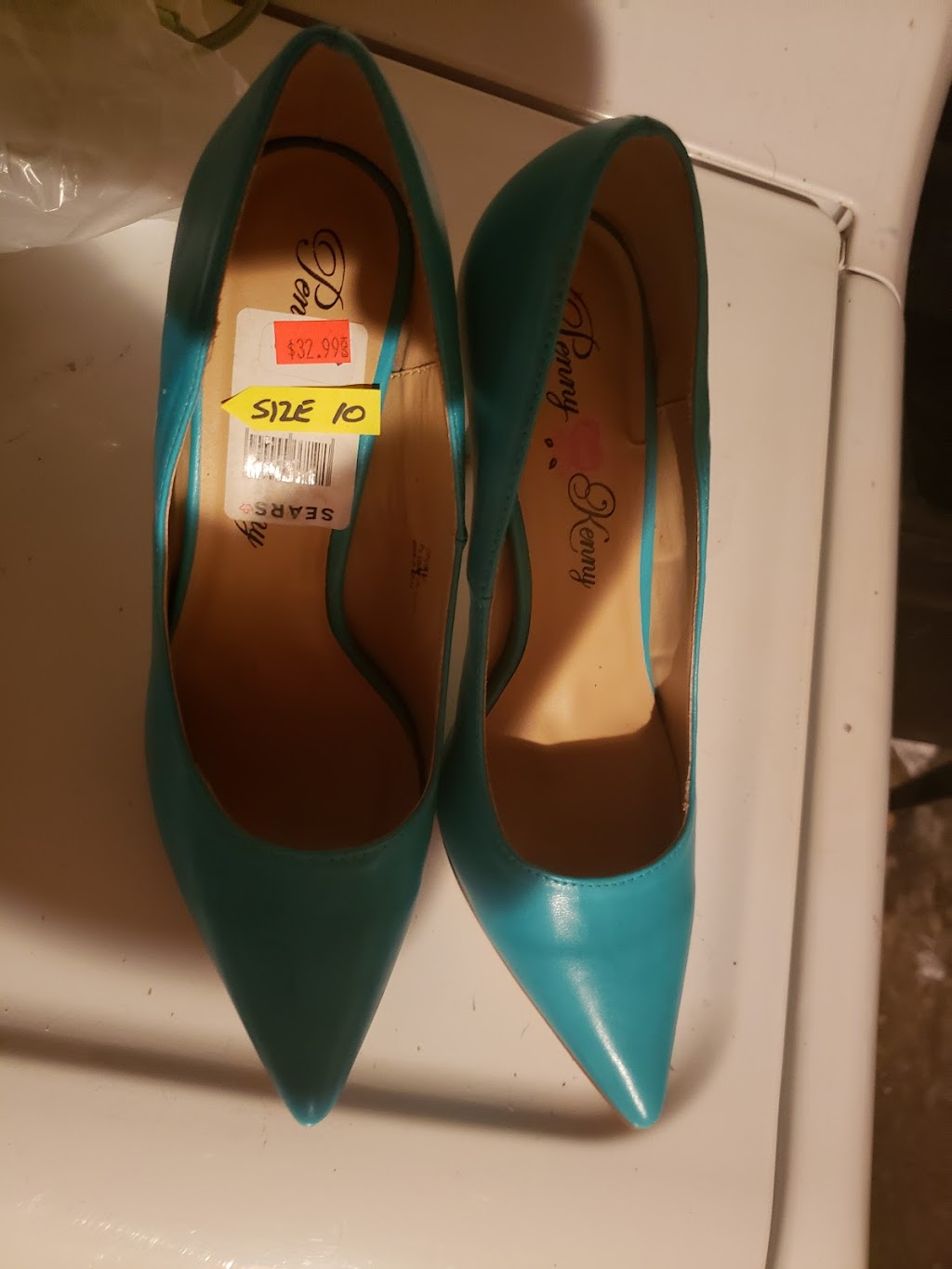 Elita buy and sell for madam | 255 Porter St unit 11, Oshawa, ON L1J 1N3, Canada | Phone: (647) 677-1486