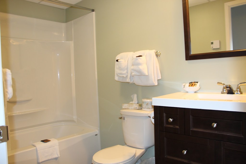 Roselawn Lodging Ltd | 32 Main St, Wolfville, NS B4P 1B7, Canada | Phone: (902) 542-3420
