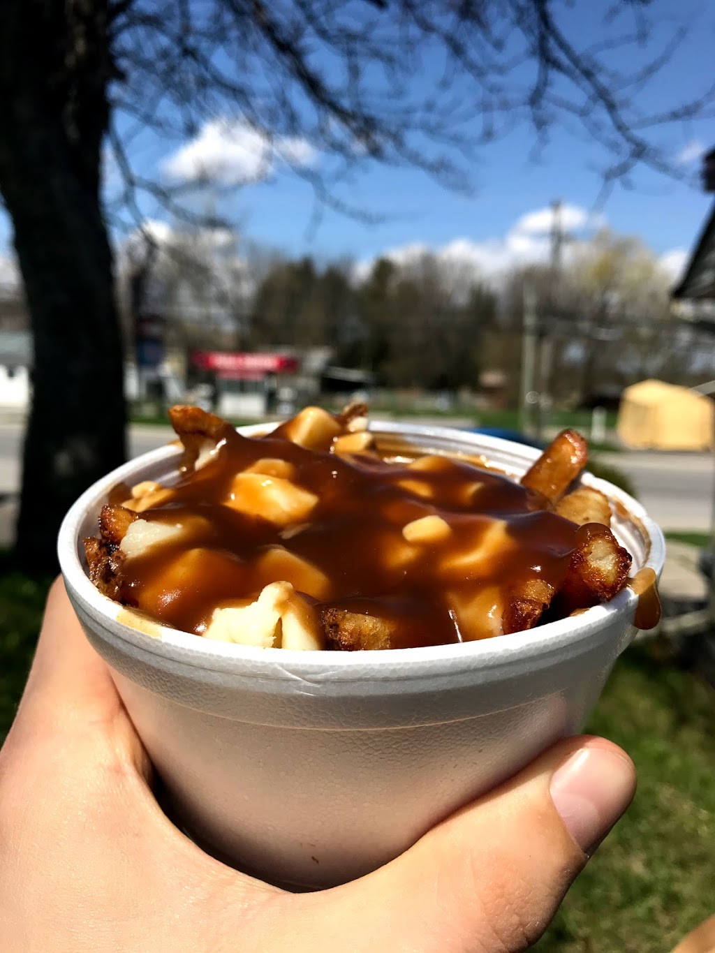 La Bonne Bouffe | 1868 Labonte St, Clarence Creek, ON K0A 1N0, Canada | Phone: (613) 488-3695