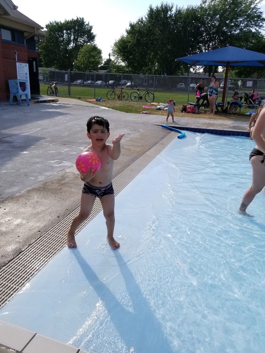 PARC PELLERIN (Tennis, Baseball et Piscine) | 76 Rue Péladeau, Boisbriand, QC J7G 1M5, Canada