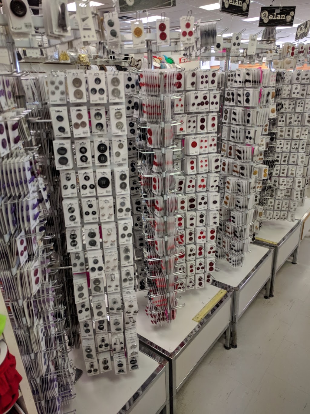 Fabricland | 600 Grandview St S, Oshawa, ON L1H 8P4, Canada | Phone: (905) 436-7589