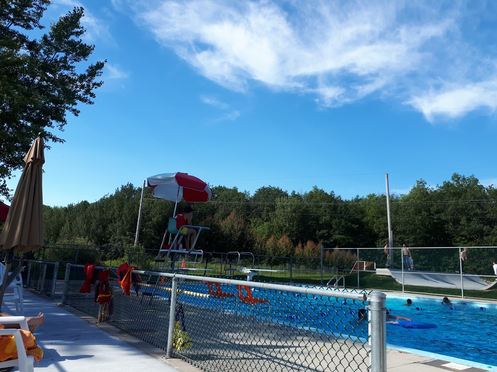 Piscine Municipale de Richelieu | 900 Rue des Oblats, Richelieu, QC J3L, Canada, Canada | Phone: (450) 658-4897