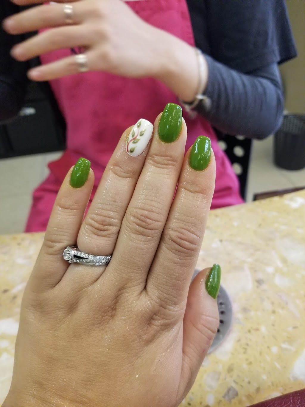 Phoenix hair nails spa | 2135 Dorchester Rd, Dorchester, ON N0L 1G2, Canada | Phone: (519) 268-3989