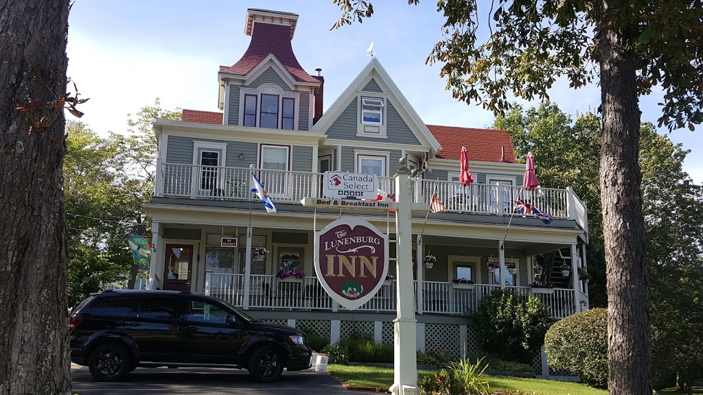 Bluenose Lodge | 10 Falkland St, Lunenburg, NS B0J 2C0, Canada | Phone: (902) 634-8851