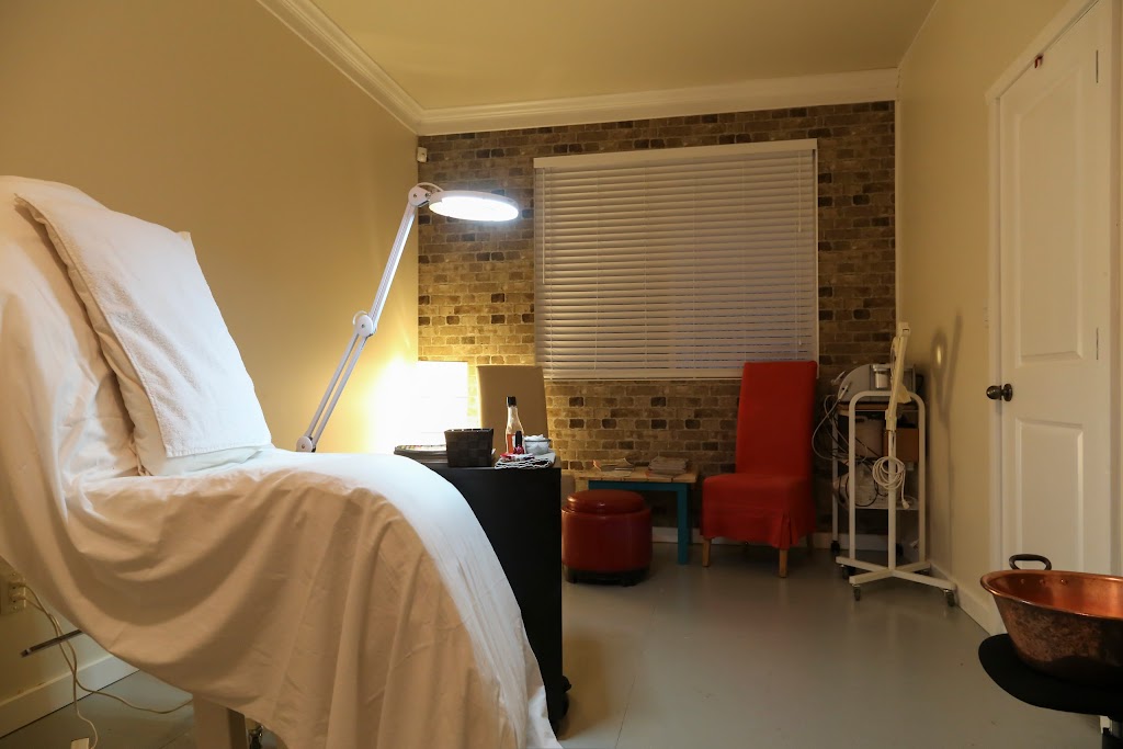 The Loft Hair Studio & Beauty Bar | 31838 South Fraser Way #201, Abbotsford, BC V2T 1V3, Canada | Phone: (604) 615-5200