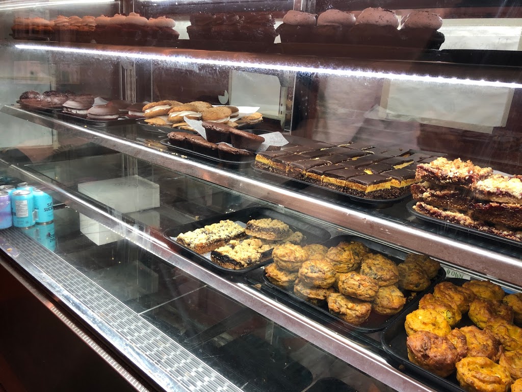 Bunners Bake Shop | 3054 Dundas St W, Toronto, ON M6P 1Z7, Canada | Phone: (647) 352-2975