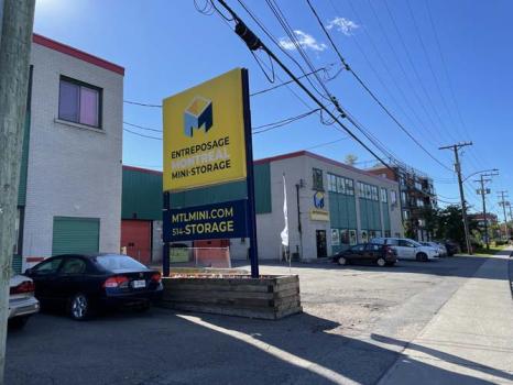 Entreposage Montreal Mini Storage - Lachine | 3025 Victoria St, Lachine, Quebec H8S 1Z4, Canada | Phone: (438) 601-5972
