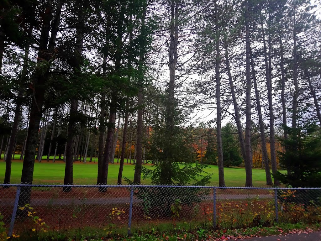 Club de golf de Lorette Inc | 12986 Rue Monseigneur-Cooke, Québec, QC G2A 3B6, Canada | Phone: (418) 842-8441