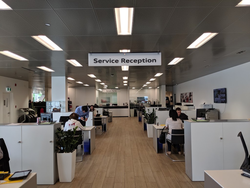 OpenRoad Audi Service | 3701 Lougheed Hwy, Burnaby, BC V5C 0J4, Canada | Phone: (604) 293-8204