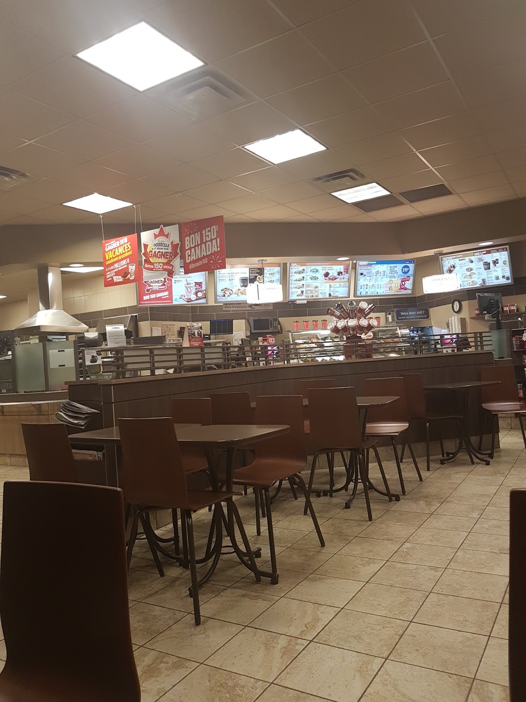 Tim Hortons | 1008 Rue Sherbrooke, Magog, QC J1X 2T1, Canada | Phone: (819) 847-0123