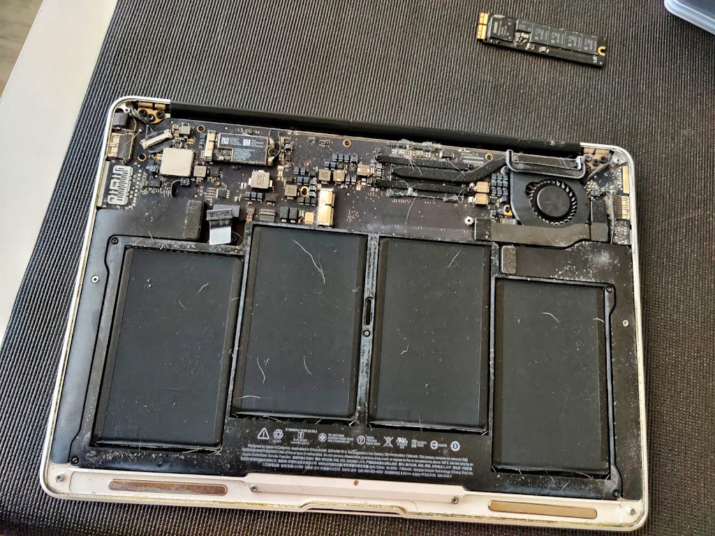 Calgary Mac Computer Repairs | MacBook Repair Center | Apple Mac Repair and Service Expert | 220 Cornergate Row NE, Calgary, AB T3N 1L7, Canada | Phone: (403) 478-2018