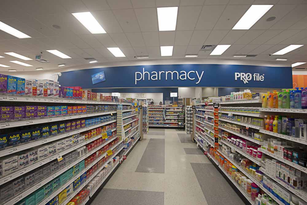 Lawtons Drugs Bedford South | 27 Peakview Way, Halifax, NS B3M 0G2, Canada | Phone: (902) 835-3191