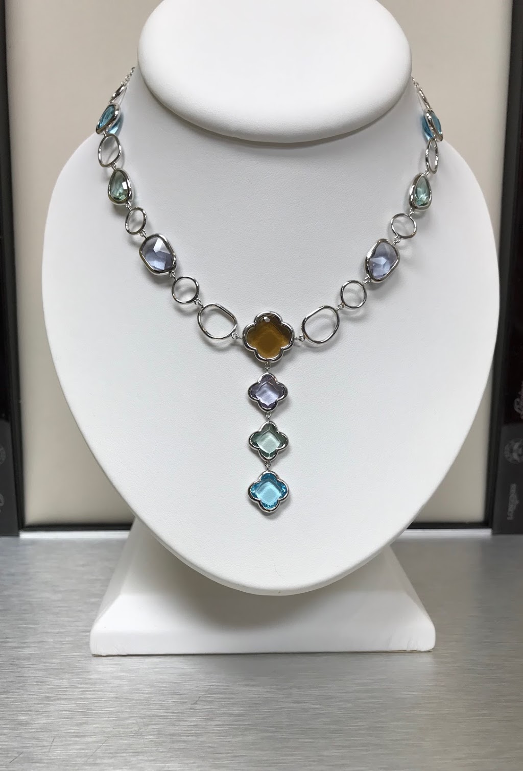 Dimitra’s Jewellery | 3-1700 Corydon Ave, Winnipeg, MB R3N 0K1, Canada | Phone: (204) 477-4653