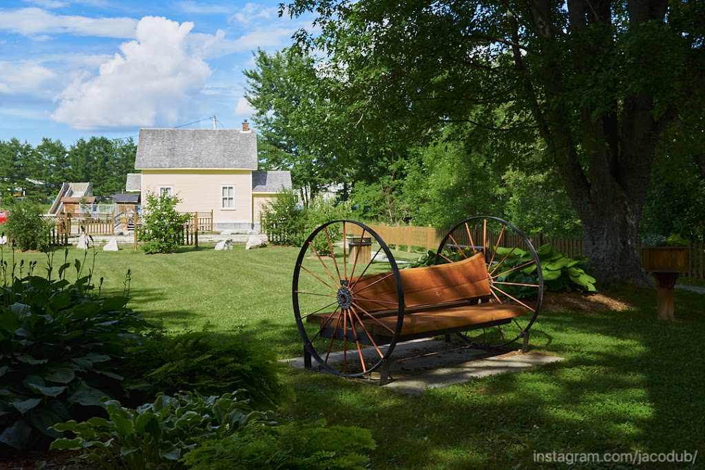 Bouchette Municipalite | 36 Rue Principale, Bouchette, QC J0X 1E0, Canada | Phone: (819) 465-2555
