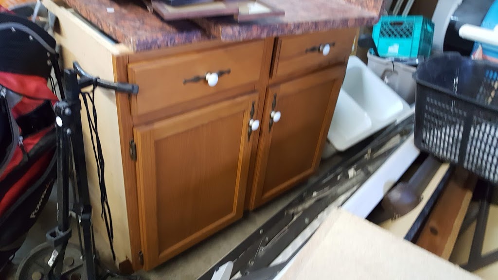 The Hidden Treasure Chest Flea Market | 2 Industrial Dr, Campbellford, ON K0L 1L0, Canada | Phone: (705) 854-0037