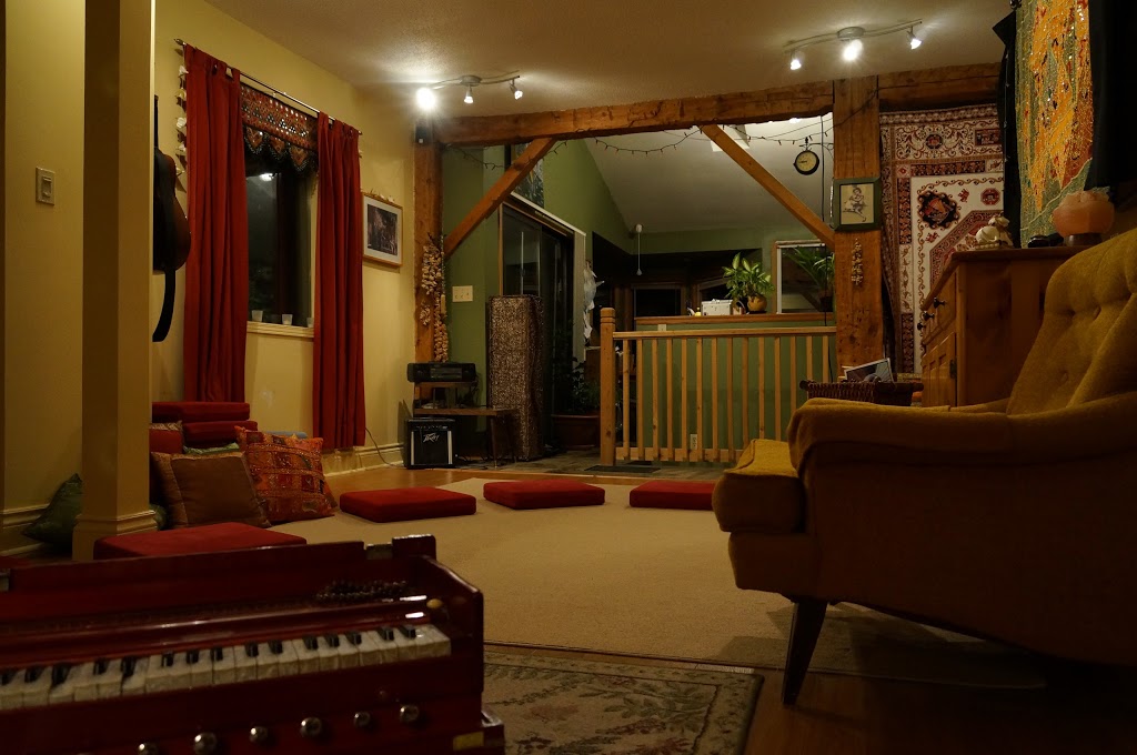 Lotus Meditation | 20 Avondale Ave N, Waterloo, ON N2L 2B3, Canada | Phone: (519) 716-2345