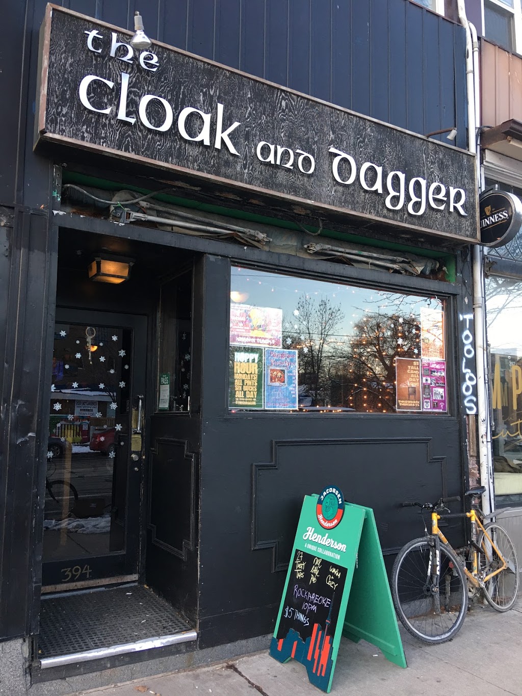 Cloak & Dagger Irish Pub | 394 College St, Toronto, ON M5T 1S7, Canada | Phone: (647) 436-0228